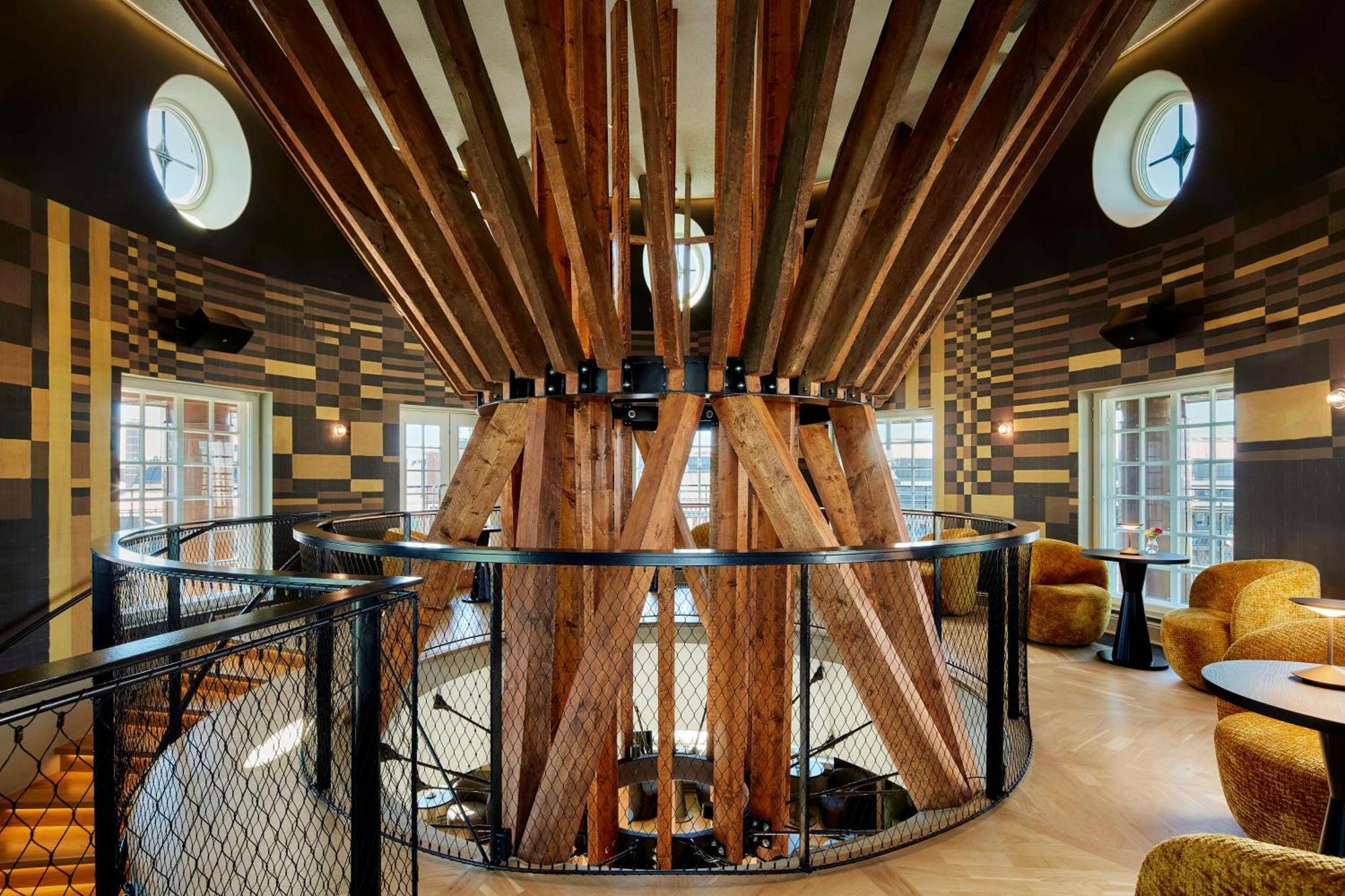 Nh Collection Helsinki Grand Hansa Εξωτερικό φωτογραφία The interior of the Starbucks Reserve Roastery in Seattle