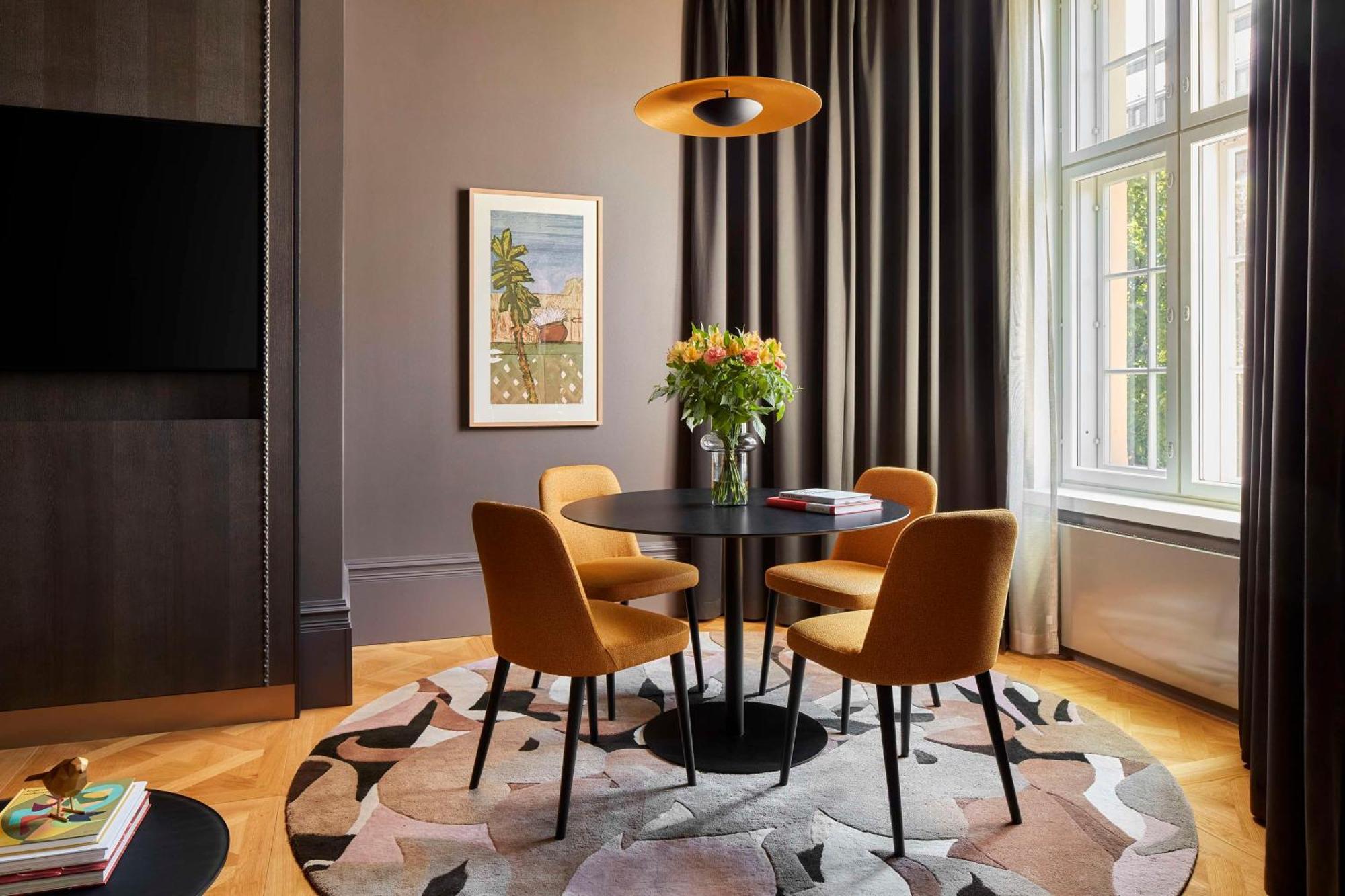 Nh Collection Helsinki Grand Hansa Εξωτερικό φωτογραφία A dining room in a private house